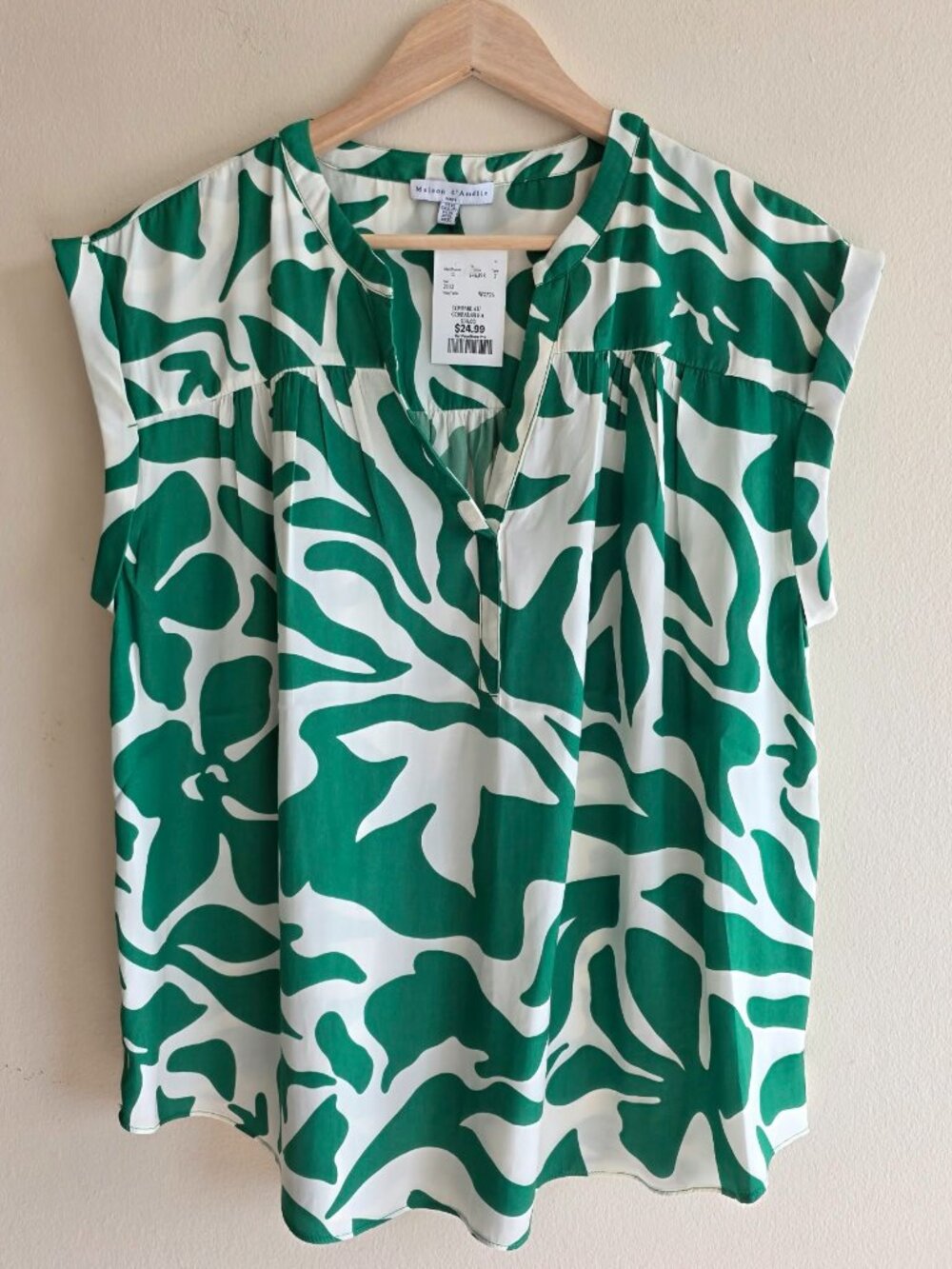 Maison D'Amelie Graphic Print Green & White Tunic Blouse Size XL Indie Bold NWT